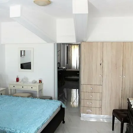 Efies Apartment